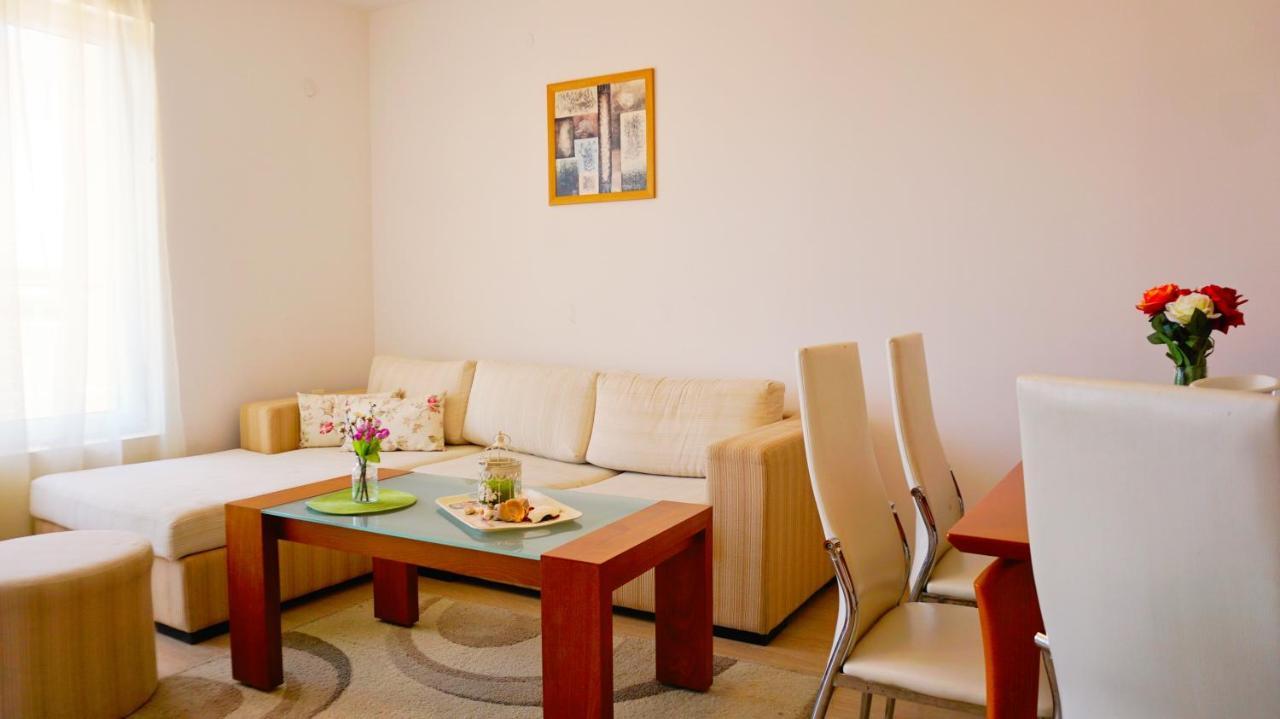 Apartment Marina Residence - Апартамент Марина Резидънс Kavarna Dış mekan fotoğraf