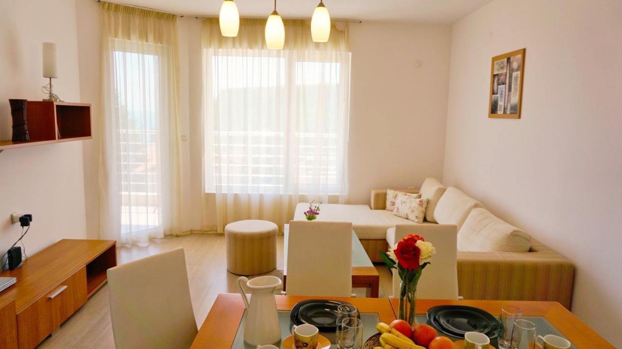 Apartment Marina Residence - Апартамент Марина Резидънс Kavarna Dış mekan fotoğraf