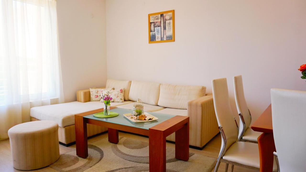 Apartment Marina Residence - Апартамент Марина Резидънс Kavarna Dış mekan fotoğraf